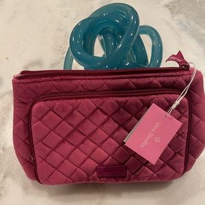 Vera Bradley Compact Organizer - Magenta. NWT. Product No. 27210-U23.